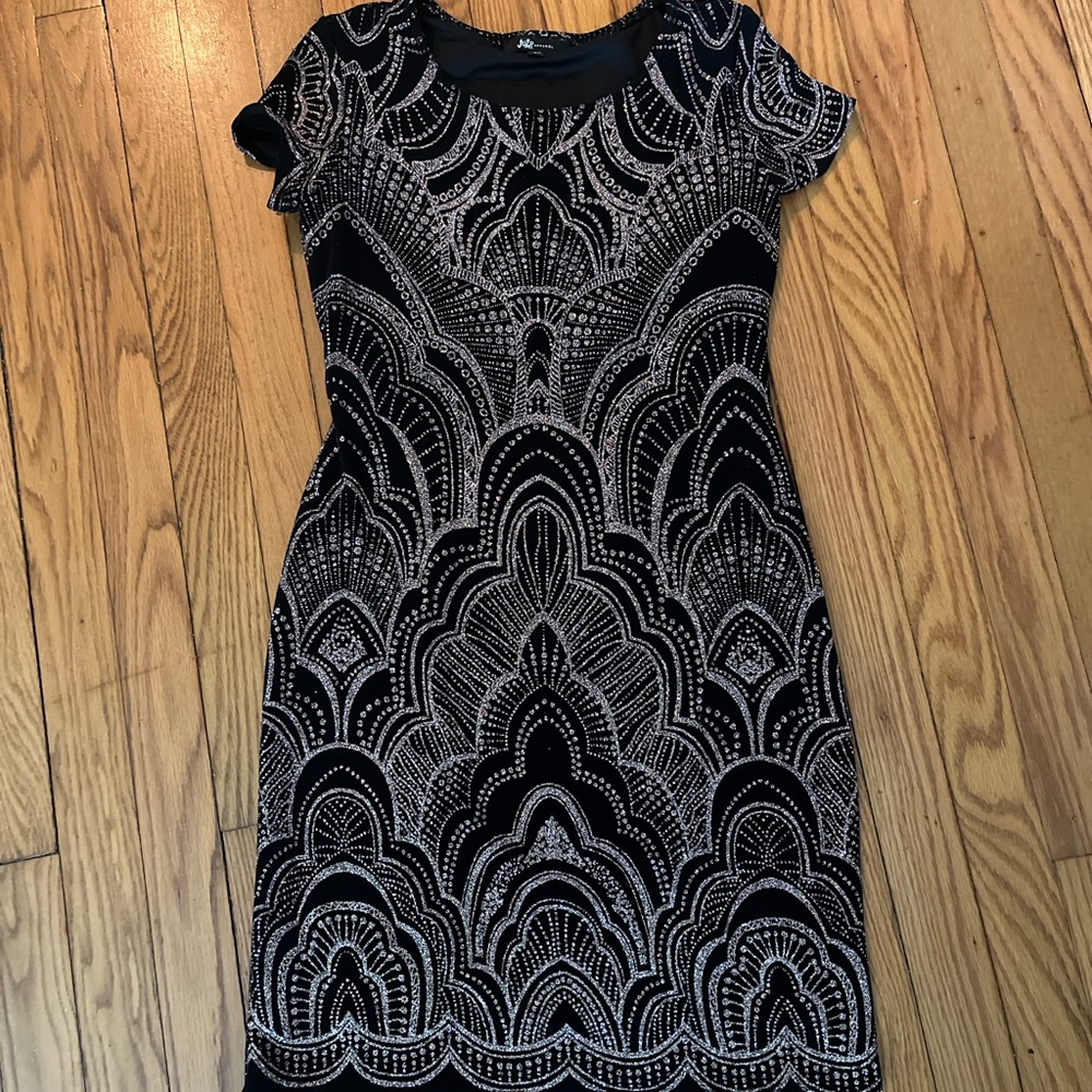Elegant Black and Silver Patterned Dress